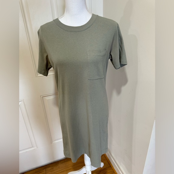 Everlane Weekend Dress - Picture 3 of 10